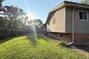 1041 Coach Rd, Homewood, IL 60430 - Photo 26