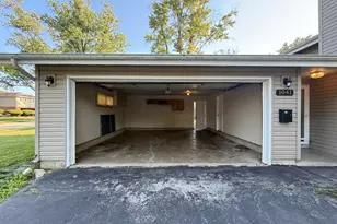 1041 Coach Rd, Homewood, IL 60430 - Photo 28