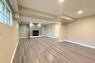 1041 Coach Rd, Homewood, IL 60430 - Photo 18