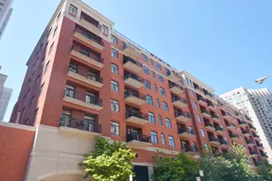 33 W Huron St, Chicago, IL 60654 - Photo 1