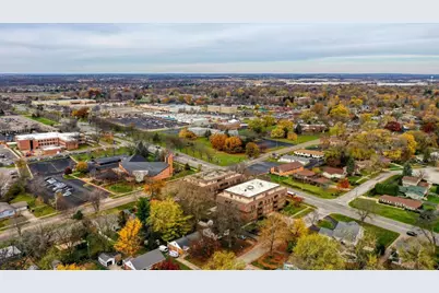 1730 W Galena Boulevard #402E, Aurora, IL 60506 - Photo 2