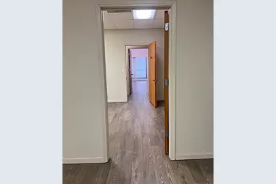 227 W Madison Street #1, Ottawa, IL 61350 - Photo 4