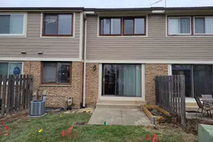 888 Swan Blvd, Deerfield, IL 60015 - Photo 14
