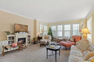 8130 Kenneth Ave, Skokie, IL 60076 - Photo 2