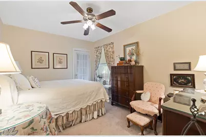 8130 Kenneth Avenue, Skokie, IL 60076 - Photo 6