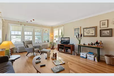 8130 Kenneth Avenue, Skokie, IL 60076 - Photo 10