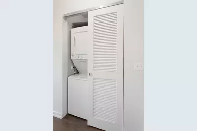 1325 W Wilson Avenue #402, Chicago, IL 60640 - Photo 8