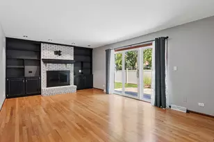 2230 Keim Rd, Naperville, IL 60565 - Photo 8