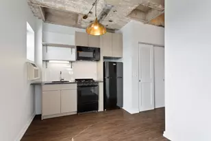 1325 W Wilson Ave, Chicago, IL 60640 - Photo 6