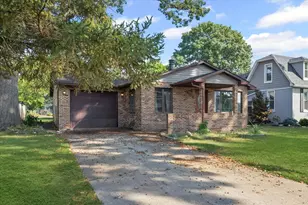 106 E Union St, Mahomet, IL 61853 - Photo 4