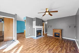 106 E Union St, Mahomet, IL 61853 - Photo 8