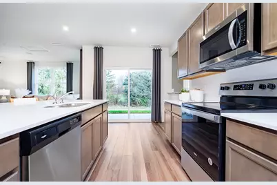 131 Furnas Drive, Batavia, IL 60510 - Photo 6