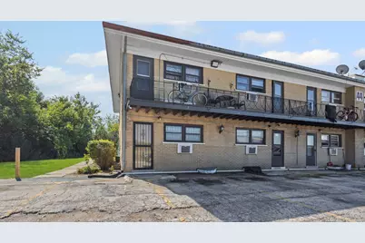 44 King Arthur Court #7, Northlake, IL 60164 - Photo 1