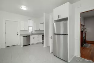 127 N West St, Wheaton, IL 60187 - Photo 8