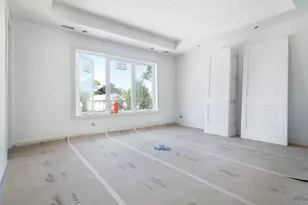 5624 N Francisco Ave, Chicago, IL 60659 - Photo 10