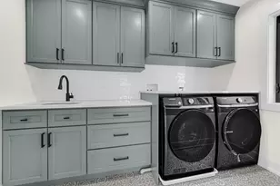 [Address not provided], Deerfield, IL 60015 - Photo 14