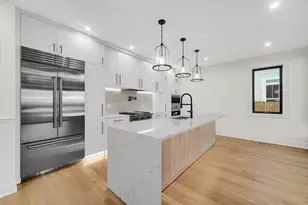 [Address not provided], Deerfield, IL 60015 - Photo 4