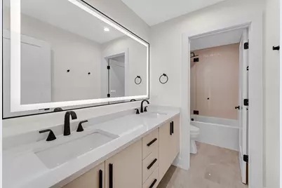 [Address not provided], Deerfield, IL 60015 - Photo 22