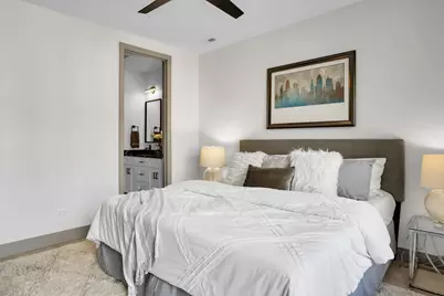 4235 S Champlain Avenue #2S, Chicago, IL 60653 - Photo 10