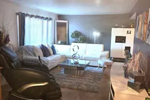 411 Seward St, Park Forest, IL 60466 - Photo 2