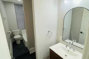 706 S Claremont Ave, Chicago, IL 60612 - Photo 24