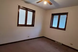 2829 Elder Ln, Franklin Park, IL 60131 - Photo 8