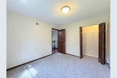 18018 Chantilly Lane, Hazel Crest, IL 60429 - Photo 8