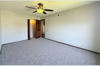 18018 Chantilly Lane, Hazel Crest, IL 60429 - Photo 10