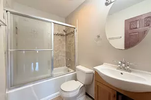 18018 Chantilly Ln, Hazel Crest, IL 60429 - Photo 6