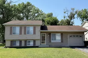 18018 Chantilly Ln, Hazel Crest, IL 60429 - Photo 1