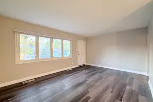 17153 Walter St, Lansing, IL 60438 - Photo 2