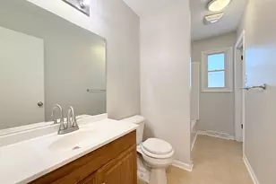 4932 Imperial Dr, Richton Park, IL 60471 - Photo 10