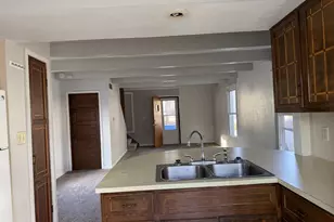 508 W Grove St, Bloomington, IL 61701 - Photo 6