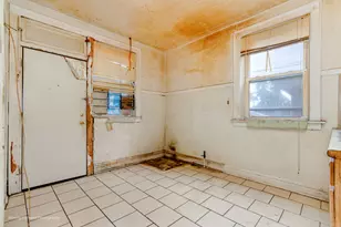 8153 S Sangamon St, Chicago, IL 60620 - Photo 24