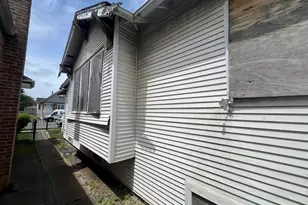 10505 S Wentworth Ave, Chicago, IL 60628 - Photo 2