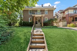 805 W Indiana Ave, Urbana, IL 61801 - Photo 2