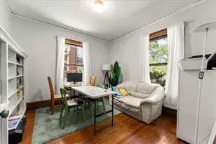 805 W Indiana Ave, Urbana, IL 61801 - Photo 4