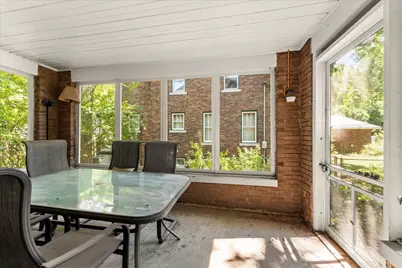 805 W Indiana Avenue, Urbana, IL 61801 - Photo 10