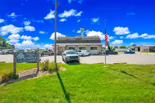 502 Travis Dr, Carlock, IL 61725 - Photo 48