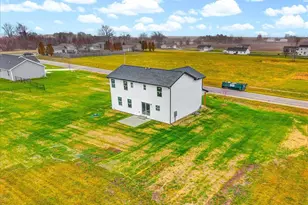 502 Travis Dr, Carlock, IL 61725 - Photo 42