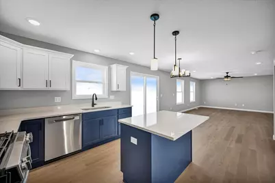 502 Travis Drive, Carlock, IL 61725 - Photo 4