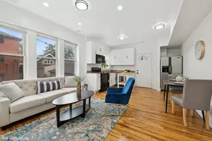 3849 W Ainslie St, Chicago, IL 60625 - Photo 2