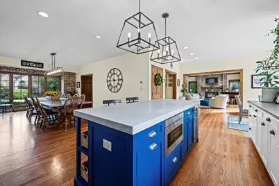 15 Mulberry Drive, Hawthorn Woods, IL 60047 - Photo 12