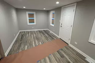 36 E 151st St, Harvey, IL 60426 - Photo 6