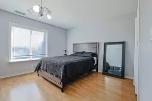 631 Derry Ct, Schaumburg, IL 60193 - Photo 8