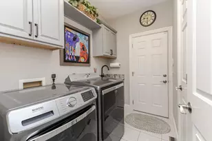 2006 Woodbine Rd, Bloomington, IL 61704 - Photo 30