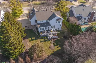 2006 Woodbine Rd, Bloomington, IL 61704 - Photo 2