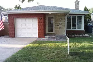 2918 W 99th Pl, Evergreen Park, IL 60805 - Photo 1