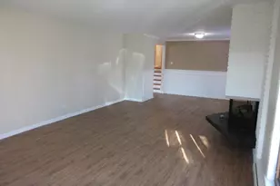 2918 W 99th Pl, Evergreen Park, IL 60805 - Photo 8