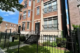 5333 S Calumet Ave, Chicago, IL 60615 - Photo 1